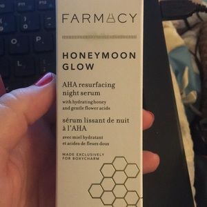 Honeymoon glow night serum